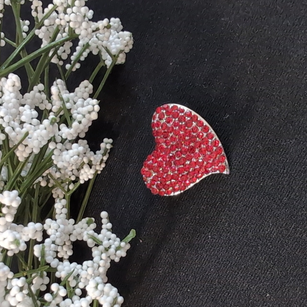 Swarovski Crystals Red Heart Brooch Pin Silver Overlay NWOT